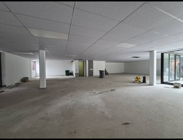 389M² RETAIL TO LET IN ROSEBANK